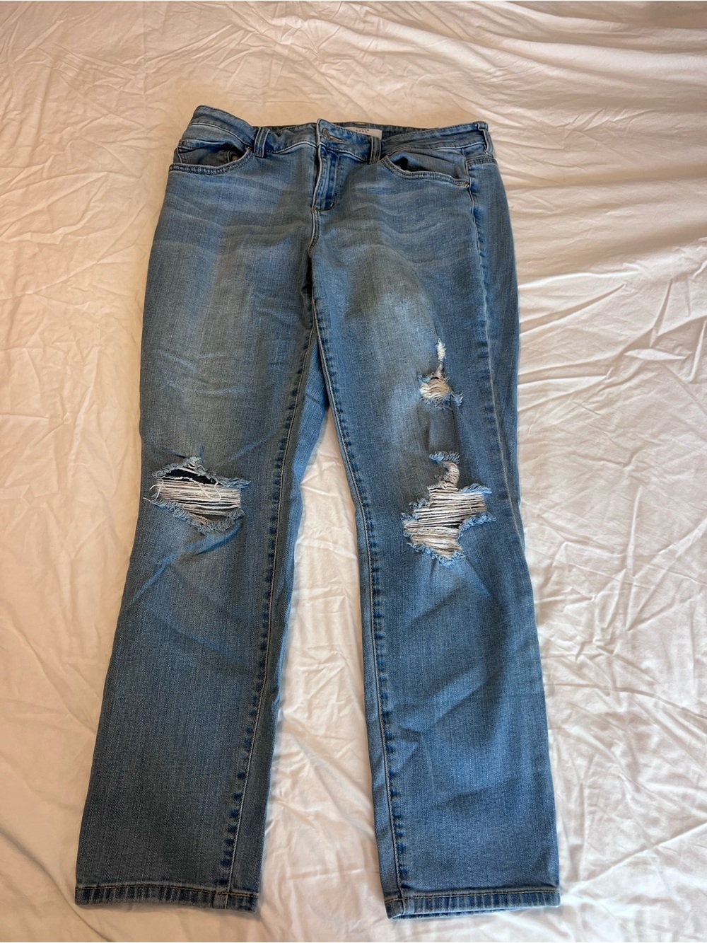 Dynamite Blue Distressed Straight-Leg Jeans